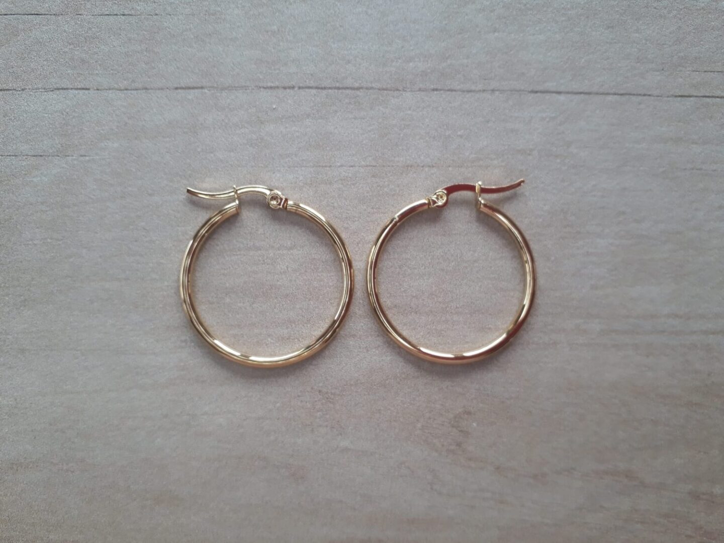 ARO DE ACERO DORADO ARGOLLA 25 MM