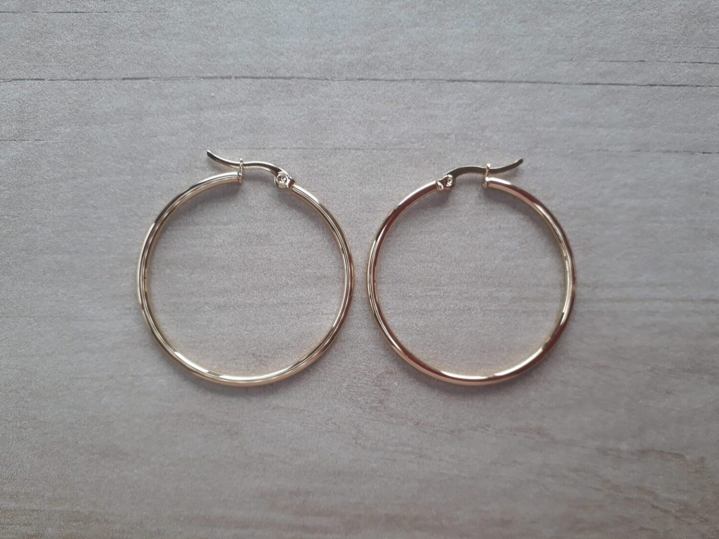 ARO DE ACERO DORADO ARGOLLA 40 MM