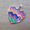 DIJE DE ACERO BLANCO CORAZON 38 MM ESMALTADO MULTICOLOR ZIGZAG