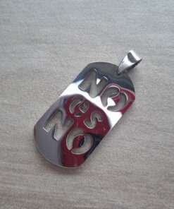 DIJE DE ACERO "NO ES NO" 20 X 40 MM