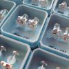 ABRIDOR PLATA CORONA C/STRASS