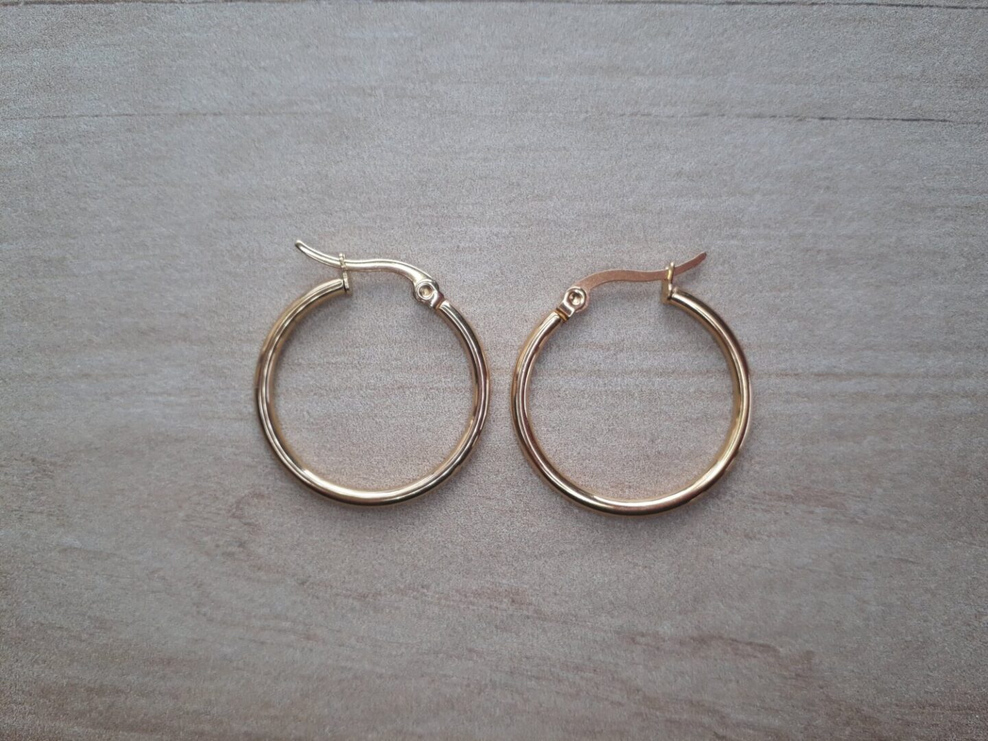 ARO DE ACERO DORADO ARGOLLA 30 MM