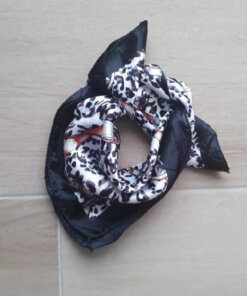PAÑUELO RASADO ANIMAL PRINT Y CINTO 50 X 50