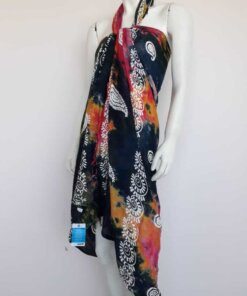 PAREO HINDU BATIK CON FLECOS MULTICOLOR ESTAMPA ARABESCO 100 X 180 CM.