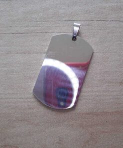DIJE DE ACERO MEDALLA PARA GRABAR PULIDA AMBAS CARAS. 28 X 48 MM - ESPESOR 1,5 MM