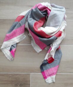 Pañuelo cuadrado tejido 150 X 150 CM