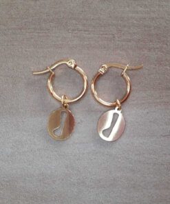 ARO DE ACERO DORADO ARGOLLA 15 MM CON DIJE OSTRA