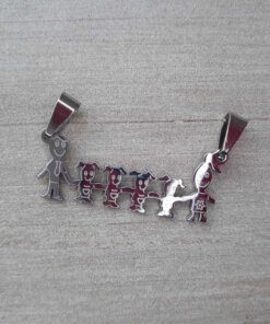 DIJE DE ACERO FAMILIA CON 4 NENAS. 30 X 14 MM