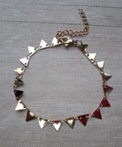 PULSERA DE ACERO DORADO ESLABÓN CONECTOR TRIANGULO. LARGO 17,5 + 4 CM EXT.