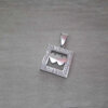 DIJE DE ACERO CUADRADO DE STRASS CON DOBLE CORAZÓN EN SU INTERIOR. 17 X 17 MM