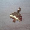 DIJE DE ACERO DORADO ÁRBOL DE LA VIDA. 25 X 30 MM