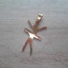 DIJE DE ACERO DORADO BAILARINA. 25 X 37 MM