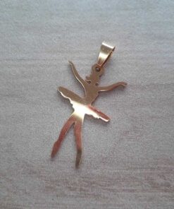 DIJE DE ACERO DORADO BAILARINA. 25 X 37 MM