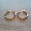 ARO DE ACERO DORADO ARGOLLA 25 MM RAYAS PLANA