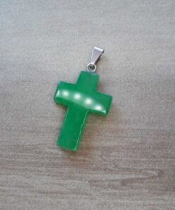 DIJE DE ACERO DE PIEDRA JADE VERDE CHINO EN FORMA DE CRUZ. 18 X 25 MM