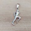 DIJE DE ACERO FIGURA ATLETA MASCULINO 15 X 37 MM