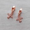 ARO ACERO ROSE ARGOLLA  3 X 13 MM CON DIJE AVIÓN CON STRASS
