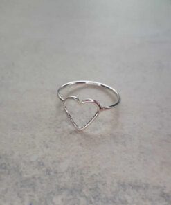 ANILLO PLATA CORAZÓN CALADO
