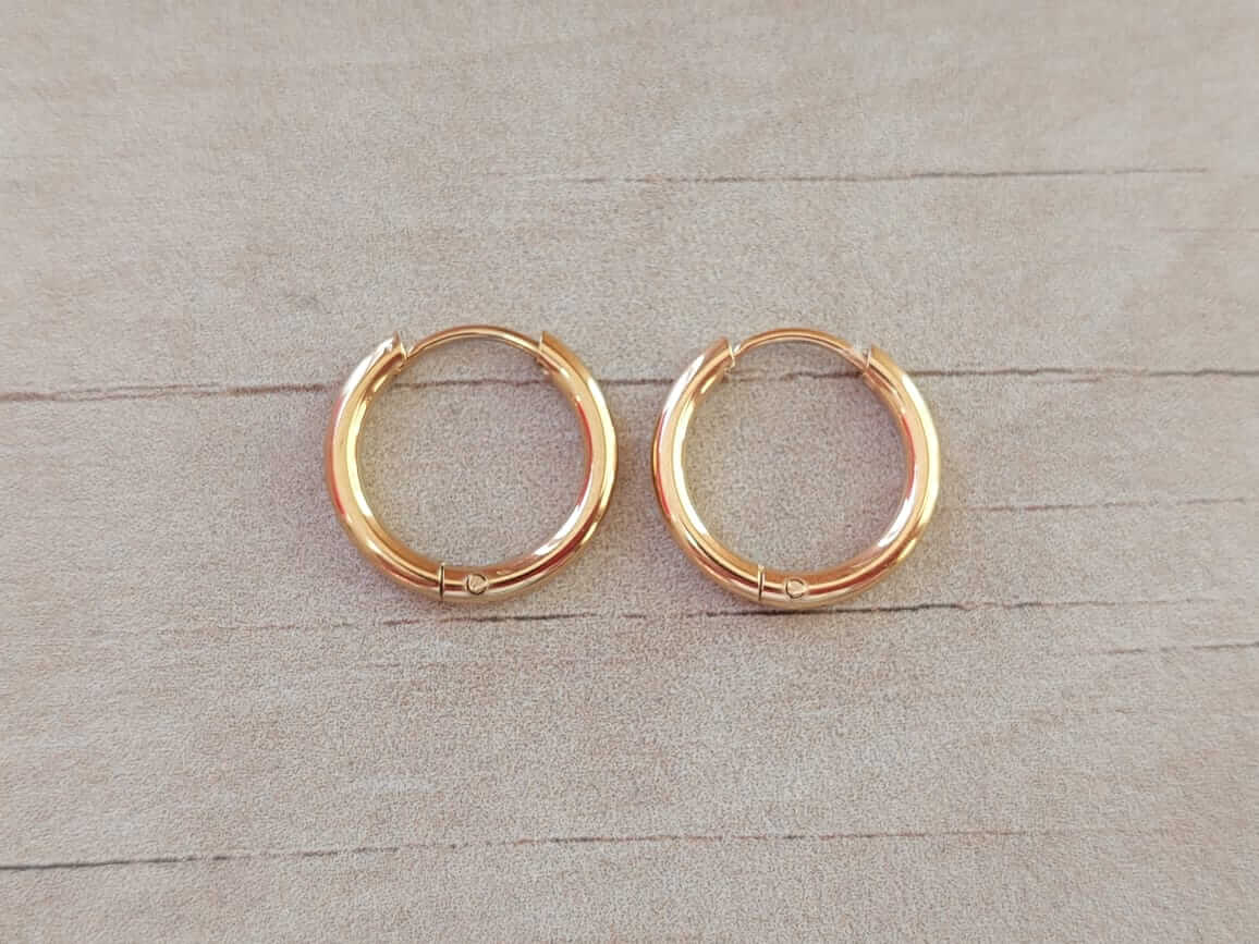 ARO DE ACERO DORADO ARGOLLA 1.5 MM CON BISAGRA. DIÁMETRO 15 MM