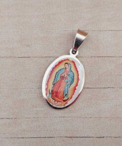 DIJE DE ACERO MEDALLA OVALADA VIRGEN DE GUADALUPE. 16 X 22 MM
