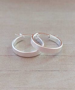 ARO ARGOLLA DE ACERO BLANCO PLANA CON PUNTOS. DIÁMETRO 20 MM