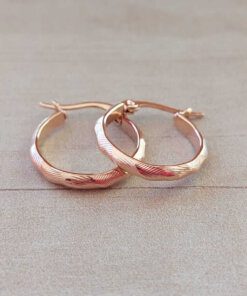 ARO ARGOLLA DE ACERO ROSÉ FACETADA CON RAYAS. DIÁMETRO 20 MM