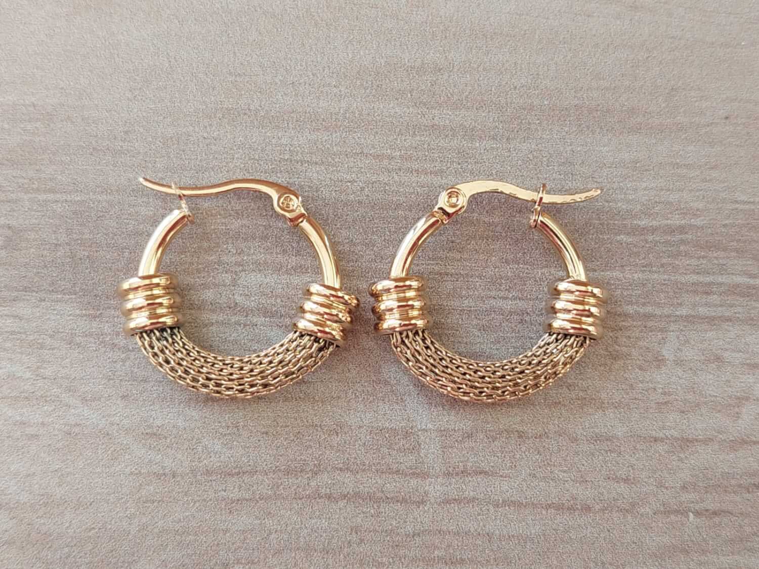 ARO DE ACERO DORADO ARGOLLA CON MALLA 20 MM