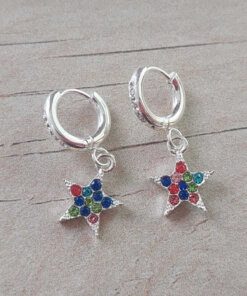 ARO DE ACERO BLANCO ARGOLLA 10 MM CON BISAGRA Y STRASS CON DIJE ESTRELLA C/STRASS MULTICOLOR.