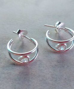 ARO PLATA DOBLE MEDIA ARGOLLA 13 MM CORAZÓN C/ZIRCONIO Y FRU FRU. PESO APROX 2.30 GRS.