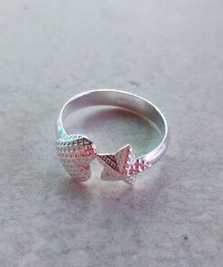 ANILLO PLATA CORAZÓN ESTRELLA REGULABLE. PESO APROX. 1.80 GRS.