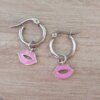 ARO DE ACERO ARGOLLA 14 MM CON BESO ESMALTADO ROSA