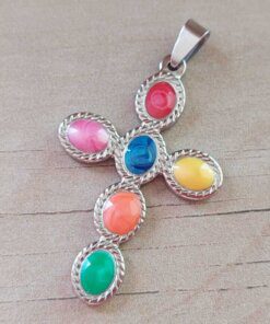 DIJE DE ACERO CRUZ  32 X 48 MM ÓVALOS ESMALTADOS MULTICOLOR  .