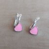 ARO DE ACERO BLANCO ARGOLLA 13 MM CON DIJE CORAZÓN ESMALTADO ROSA