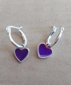ARO DE ACERO BLANCO ARGOLLA 13 MM CON DIJE CORAZÓN ESMALTADO VIOLETA