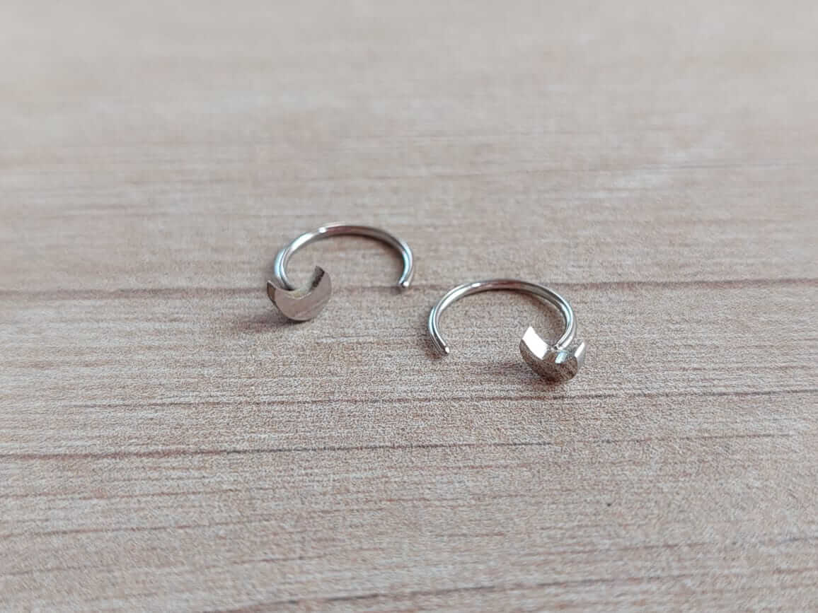 ARO DE ACERO PIERCING ARGOLLA CON LUNA.
