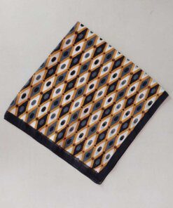 PAÑUELO GASA ESTAMPADO CON ROMBOS 50 X 50 CM