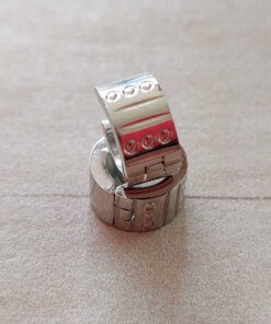 ARO DE ACERO ARGOLLA PLANA CON BISAGRA Y DETALLE SIMIL BOTONES. MEDIDAS 7 X 13 MM