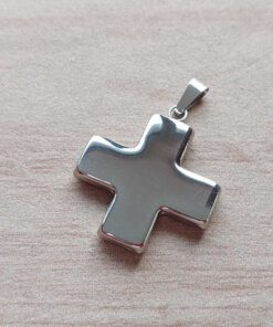 DIJE DE ACERO CRUZ DEL EQUILIBRIO HUECA. ESPESOR 4 MM. TAMAÑO 27 MM