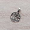 DIJE DE ACERO MEDALLA 21 MM CON ÁRBOL DE LA VIDA Y PENTAGRAMA.