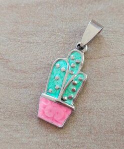 DIJE DE ACERO CACTUS ESMALTADO. 11 X 27 MM