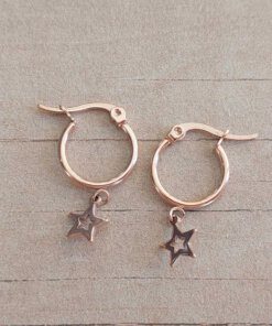 ARO ARGOLLA 15 MM DE ACERO ROSÉ CON DIJE ESTRELLA CALADA COLGANTE.
