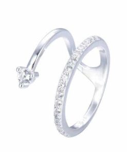 ANILLO PLATA CON ZIRCONES. PESO APROX. 2.20 GRS.