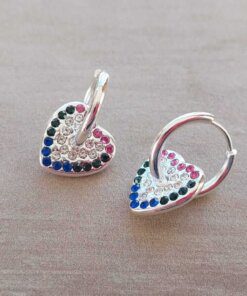 ARO DE ACERO BLANCO ARGOLLA 1.5 CON BISAGRA CON CORAZÓN C/STRASS MULTICOLOR ATRAVESADO. LARGO TOTAL 21 MM