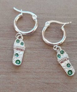 ARO DE ACERO BLANCO ARGOLLA 14 MM CON DIJE OJOTA CON OJOS TURCOS VERDES. LARGO TOTAL 35 MM