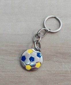 LLAVERO DE ACERO CON DIJE PELOTA CHATA DE FÚTBOL