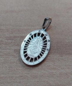 DIJE DE ACERO VIRGEN DE LUJAN OVALADA CON STRASS. MEDIDA 18 X 27 MM