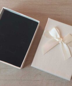 ESTUCHE PARA CONJUNTOS X 12 UNIDADES COLOR BEIGE. MEDIDAS 7 X 9 CM