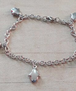 PULSERA DE ACERO ESLABÓN TIFFANY CON BOLITAS Y DIJES DE MANITO DE FATIMA. LARGO 19 CM