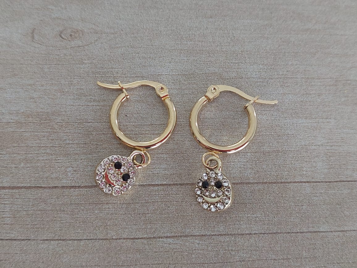 ARO DE ACERO DORADO ARGOLLA 14 MM CON SMILE C/STRASS BLANCO