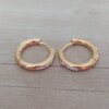 ARO DE ACERO DORADO ARGOLLA 15 MM CON BISAGRA Y FRENTE DE STRASS BLANCO